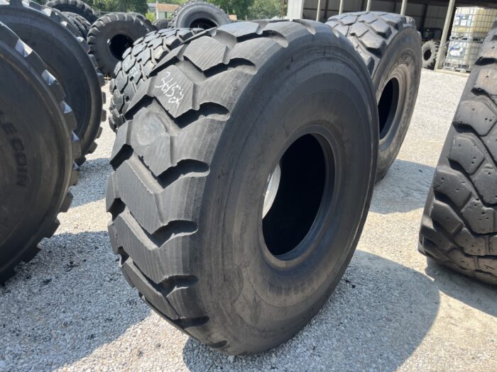 <font color='#da2127' font size ='2'><b>23.5R25 Michelin OTR Tire E-3 L-3 XHA 1-Star </font></b><br><font size ='1' color='grey'>CONDITION: </font><font size ='2'>Retread-New<br><font size ='1' color='grey'>TREAD DEPTH:</font><font size ='2'>  43/32nds<br><font size ='1' color='grey'>DETAILS:</font><font size ='2'> 1-Tread Section<br><font size ='1' color='grey'>REF #:</font><font size ='2'> G36152<br><font size ='1' color='grey'>LOCATION:</font><font size ='2'> St. Louis, MO