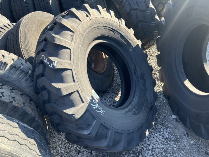 <font color='#da2127' font size ='2'><b>14.00X24 Goodyear OTR Tire NHS Sure Grip 12-Ply </font></b><br><font size ='1' color='grey'>CONDITION: </font><font size ='2'>Retread-New<br><font size ='1' color='grey'>TREAD DEPTH:</font><font size ='2'>  28/32nds<br><font size ='1' color='grey'>DETAILS:</font><font size ='2'> Clean, Old<br><font size ='1' color='grey'>REF #:</font><font size ='2'> G36162<br><font size ='1' color='grey'>LOCATION:</font><font size ='2'> St. Louis, MO