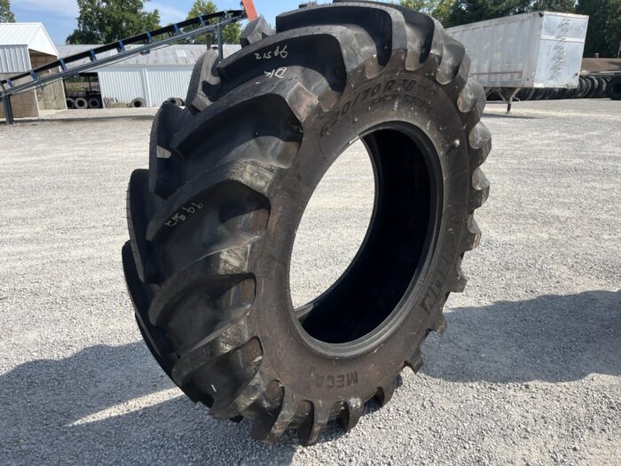 <font color='#da2127' font size ='2'><b>620/70R38 Michelin OTR Tire R-1W MegaXBIB 170A8 </font></b><br><font size ='1' color='grey'>CONDITION: </font><font size ='2'>New<br><font size ='1' color='grey'>TREAD DEPTH:</font><font size ='2'>  70/32nds<br><font size ='1' color='grey'>DETAILS:</font><font size ='2'> Unused<br><font size ='1' color='grey'>REF #:</font><font size ='2'> G36225<br><font size ='1' color='grey'>LOCATION:</font><font size ='2'> St. Louis, MO