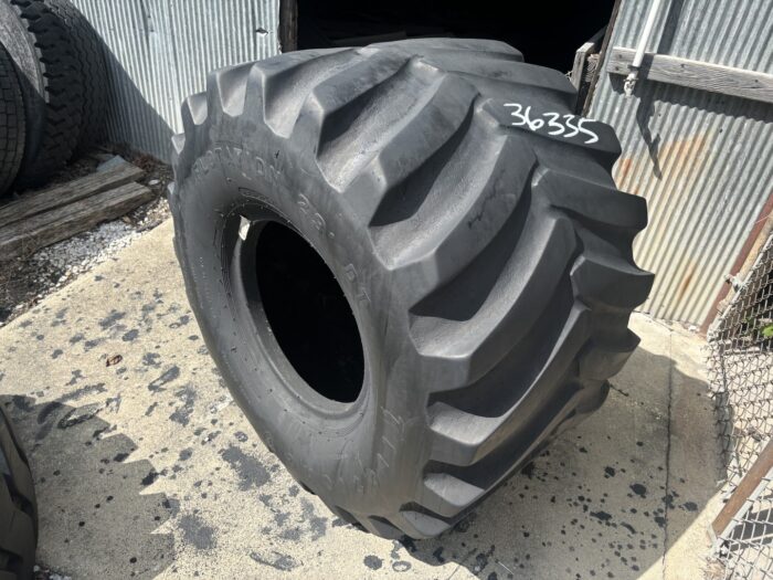 <font color='#da2127' font size ='2'><b>48X31.00X20 Firestone OTR Tire HF-3 High Flotation Flotation 23? DT 14-Ply </font></b><br><font size ='1' color='grey'>CONDITION: </font><font size ='2'>Used<br><font size ='1' color='grey'>TREAD DEPTH:</font><font size ='2'>  18/32nds<br><font size ='1' color='grey'>DETAILS:</font><font size ='2'> Clean<br><font size ='1' color='grey'>REF #:</font><font size ='2'> G36335<br><font size ='1' color='grey'>LOCATION:</font><font size ='2'> St. Louis, MO