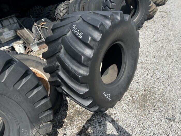 <font color='#da2127' font size ='2'><b>48X31.00X20 Firestone OTR Tire HF-3 High Flotation Flotation 23? DT 14-Ply </font></b><br><font size ='1' color='grey'>CONDITION: </font><font size ='2'>Used<br><font size ='1' color='grey'>TREAD DEPTH:</font><font size ='2'>  30/32nds<br><font size ='1' color='grey'>DETAILS:</font><font size ='2'> Clean<br><font size ='1' color='grey'>REF #:</font><font size ='2'> G36336<br><font size ='1' color='grey'>LOCATION:</font><font size ='2'> St. Louis, MO