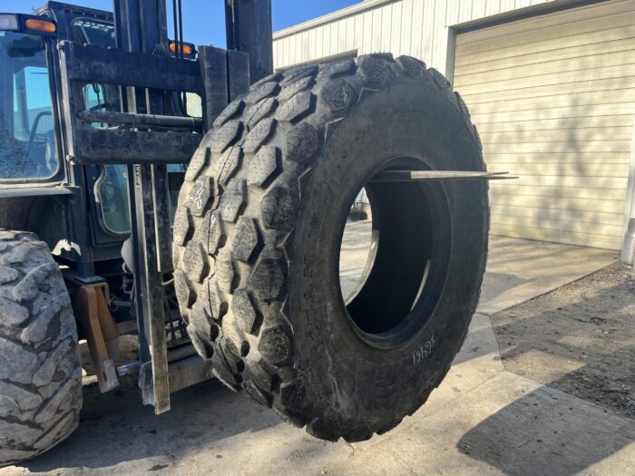 <font color='#da2127' font size ='2'><b>23.1X26 Titan OTR Tire R-3 Torc Trac II 16-Ply </font></b><br><font size ='1' color='grey'>CONDITION: </font><font size ='2'>New<br><font size ='1' color='grey'>TREAD DEPTH:</font><font size ='2'>  31/32nds<br><font size ='1' color='grey'>DETAILS:</font><font size ='2'> Unused<br><font size ='1' color='grey'>REF #:</font><font size ='2'> G36461<br><font size ='1' color='grey'>LOCATION:</font><font size ='2'> St. Louis, MO