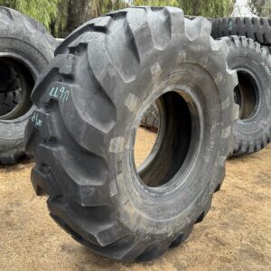 <font color='#da2127' font size ='2'><b>23.5X25 Firestone OTR Tire E-2 L-2 G-2 SGG Super Ground Grip  16-Ply </font></b><br><font size ='1' color='grey'>CONDITION: </font><font size ='2'>New<br><font size ='1' color='grey'>TREAD DEPTH:</font><font size ='2'>  40/32nds<br><font size ='1' color='grey'>DETAILS:</font><font size ='2'> Unused<br><font size ='1' color='grey'>REF #:</font><font size ='2'> U677<br><font size ='1' color='grey'>LOCATION:</font><font size ='2'> San Jacinto, CA