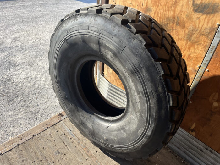 <font color='#da2127' font size ='2'><b>14.00R20 Michelin OTR Tire E-3 L-3 G-3 XR 18-Ply </font></b><br><font size ='1' color='grey'>CONDITION: </font><font size ='2'>Retread-Used<br><font size ='1' color='grey'>TREAD DEPTH:</font><font size ='2'>  24/32nds<br><font size ='1' color='grey'>DETAILS:</font><font size ='2'> Clean<br><font size ='1' color='grey'>REF #:</font><font size ='2'> G15110<br><font size ='1' color='grey'>LOCATION:</font><font size ='2'> St. Louis, MO
