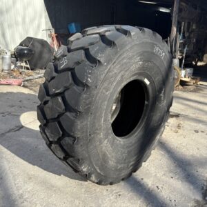 <font color='#da2127' font size ='2'><b>23.5R25 Goodyear OTR Tire E-3 L-3 G-3 RT3B 1-Star </font></b><br><font size ='1' color='grey'>CONDITION: </font><font size ='2'>New<br><font size ='1' color='grey'>TREAD DEPTH:</font><font size ='2'>  44/32nds<br><font size ='1' color='grey'>DETAILS:</font><font size ='2'> Unused<br><font size ='1' color='grey'>REF #:</font><font size ='2'> G34759<br><font size ='1' color='grey'>LOCATION:</font><font size ='2'> St. Louis, MO