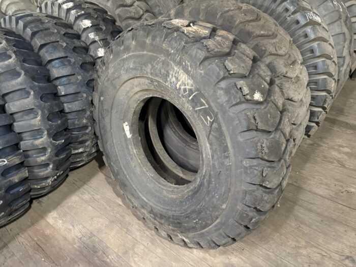 <font color='#da2127' font size ='2'><b>14.00X20 Specialty Tires of America OTR Tire E-3 E3 24-Ply </font></b><br><font size ='1' color='grey'>CONDITION: </font><font size ='2'>Used<br><font size ='1' color='grey'>TREAD DEPTH:</font><font size ='2'>  31/32nds<br><font size ='1' color='grey'>DETAILS:</font><font size ='2'> Clean, Rough Shoulder<br><font size ='1' color='grey'>REF #:</font><font size ='2'> G18173<br><font size ='1' color='grey'>LOCATION:</font><font size ='2'> St. Louis, MO