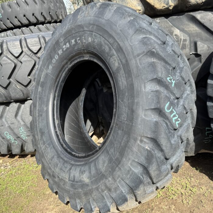 <font color='#da2127' font size ='2'><b>14.00R24 Michelin OTR Tire E-2 L-2 G-2 XGLA2 1-Star </font></b><br><font size ='1' color='grey'>CONDITION: </font><font size ='2'>Used<br><font size ='1' color='grey'>TREAD DEPTH:</font><font size ='2'>  24/32nds<br><font size ='1' color='grey'>DETAILS:</font><font size ='2'> Clean, Weathered Tread<br><font size ='1' color='grey'>REF #:</font><font size ='2'> U722<br><font size ='1' color='grey'>LOCATION:</font><font size ='2'> San Jacinto, CA
