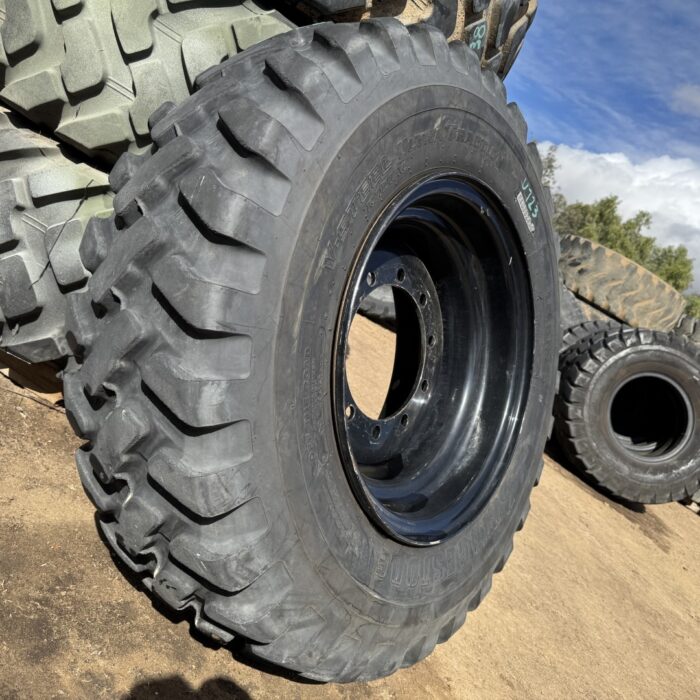 <font color='#da2127' font size ='2'><b>15.5R25 Bridgestone OTR Tire E-2 L-2 G-2 VUT 2-Star </font></b><br><font size ='1' color='grey'>CONDITION: </font><font size ='2'>Used<br><font size ='1' color='grey'>TREAD DEPTH:</font><font size ='2'>  32/32nds<br><font size ='1' color='grey'>DETAILS:</font><font size ='2'> Clean, On Rim 7301060 1016<br><font size ='1' color='grey'>REF #:</font><font size ='2'> U723<br><font size ='1' color='grey'>LOCATION:</font><font size ='2'> San Jacinto, CA