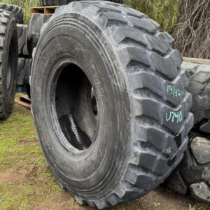 <font color='#da2127' font size ='2'><b>20.5R25 Bridgestone OTR Tire E-2 VKT 1-Star </font></b><br><font size ='1' color='grey'>CONDITION: </font><font size ='2'>Used<br><font size ='1' color='grey'>TREAD DEPTH:</font><font size ='2'>  19/32nds<br><font size ='1' color='grey'>DETAILS:</font><font size ='2'> Clean<br><font size ='1' color='grey'>REF #:</font><font size ='2'> U740<br><font size ='1' color='grey'>LOCATION:</font><font size ='2'> San Jacinto, CA
