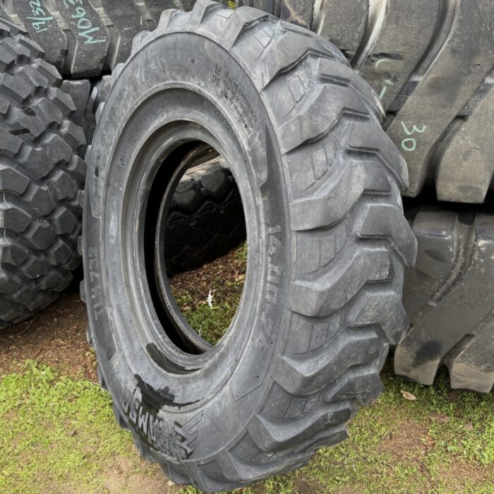 <font color='#da2127' font size ='2'><b>14.00X24 Camso OTR Tire E-2 L-2 G-2 TLH 732 12-Ply </font></b><br><font size ='1' color='grey'>CONDITION: </font><font size ='2'>Used<br><font size ='1' color='grey'>TREAD DEPTH:</font><font size ='2'>  21/32nds<br><font size ='1' color='grey'>DETAILS:</font><font size ='2'> Clean<br><font size ='1' color='grey'>REF #:</font><font size ='2'> U777<br><font size ='1' color='grey'>LOCATION:</font><font size ='2'> San Jacinto, CA