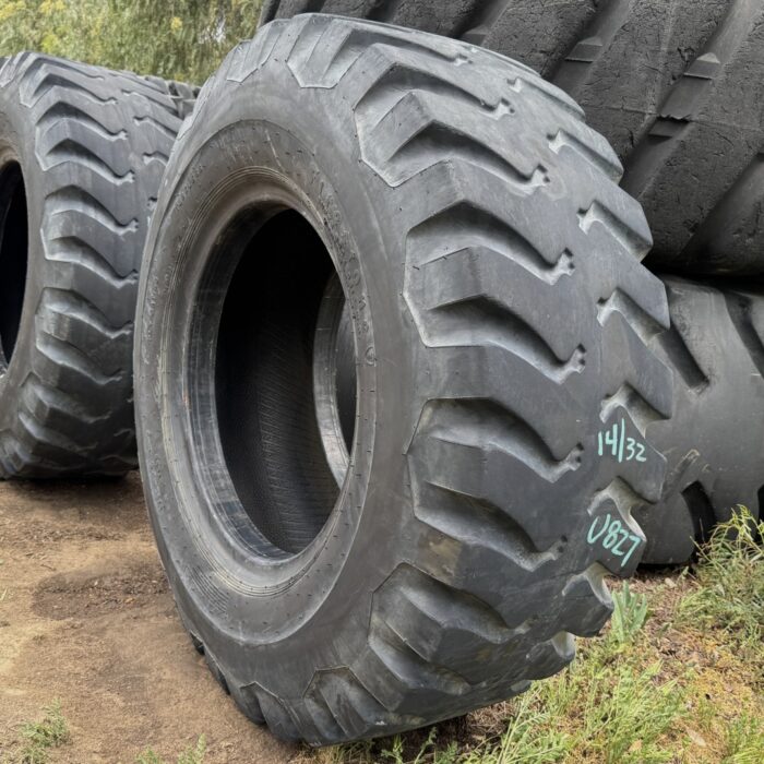 <font color='#da2127' font size ='2'><b>17.5X25 Firestone OTR Tire E-3 L-3 SRG Super Rock Grip 20-Ply </font></b><br><font size ='1' color='grey'>CONDITION: </font><font size ='2'>Used<br><font size ='1' color='grey'>TREAD DEPTH:</font><font size ='2'>  14/32nds<br><font size ='1' color='grey'>DETAILS:</font><font size ='2'> Clean<br><font size ='1' color='grey'>REF #:</font><font size ='2'> U827<br><font size ='1' color='grey'>LOCATION:</font><font size ='2'> San Jacinto, CA