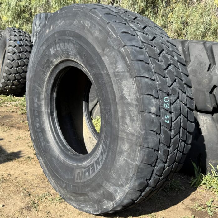 <font color='#da2127' font size ='2'><b>525/80R25 Michelin OTR Tire E-2 Crane X-Crane 176F </font></b><br><font size ='1' color='grey'>CONDITION: </font><font size ='2'>Used<br><font size ='1' color='grey'>TREAD DEPTH:</font><font size ='2'>  18/32nds<br><font size ='1' color='grey'>DETAILS:</font><font size ='2'> Clean, Shoudler Wear on One Side (20.5R25)<br><font size ='1' color='grey'>REF #:</font><font size ='2'> U837<br><font size ='1' color='grey'>LOCATION:</font><font size ='2'> San Jacinto, CA