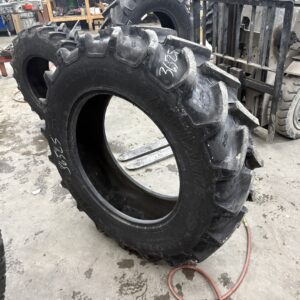 <font color='#da2127' font size ='2'><b>380/85R30 Alliance OTR Tire R-1 FarmPro II 135 A8 </font></b><br><font size ='1' color='grey'>CONDITION: </font><font size ='2'>New<br><font size ='1' color='grey'>TREAD DEPTH:</font><font size ='2'>  50/32nds<br><font size ='1' color='grey'>DETAILS:</font><font size ='2'> Unused, 14.9R30<br><font size ='1' color='grey'>REF #:</font><font size ='2'> G36525<br><font size ='1' color='grey'>LOCATION:</font><font size ='2'> St. Louis, MO