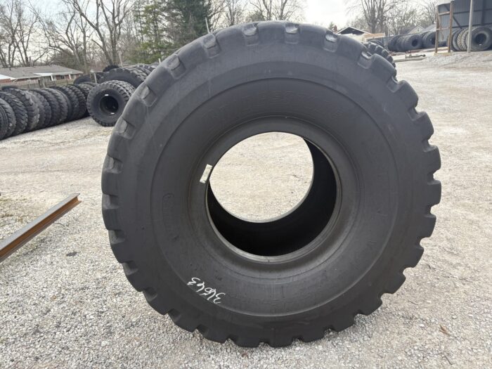 <font color='#da2127' font size ='2'><b>875/65R29 Bridgestone OTR Tire E-3 L-3 VTSZ 2-Star </font></b><br><font size ='1' color='grey'>CONDITION: </font><font size ='2'>Used<br><font size ='1' color='grey'>TREAD DEPTH:</font><font size ='2'>  32/32nds<br><font size ='1' color='grey'>DETAILS:</font><font size ='2'> 1-Sidewall Section<br><font size ='1' color='grey'>REF #:</font><font size ='2'> G36563<br><font size ='1' color='grey'>LOCATION:</font><font size ='2'> St. Louis, MO