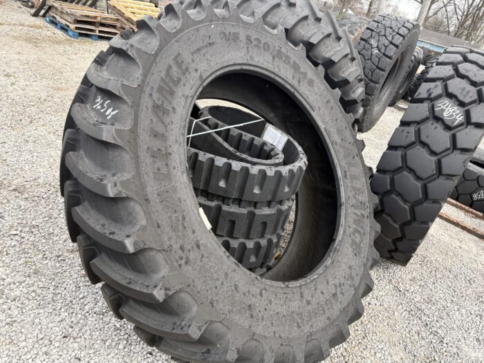 <font color='#da2127' font size ='2'><b>520/85R46 Alliance OTR Tire R-1W 354 AgriFlex+ 170D </font></b><br><font size ='1' color='grey'>CONDITION: </font><font size ='2'>Used<br><font size ='1' color='grey'>TREAD DEPTH:</font><font size ='2'>  57/32nds<br><font size ='1' color='grey'>DETAILS:</font><font size ='2'> Clean, 1-Nail Patch<br><font size ='1' color='grey'>REF #:</font><font size ='2'> G36581<br><font size ='1' color='grey'>LOCATION:</font><font size ='2'> St. Louis, MO