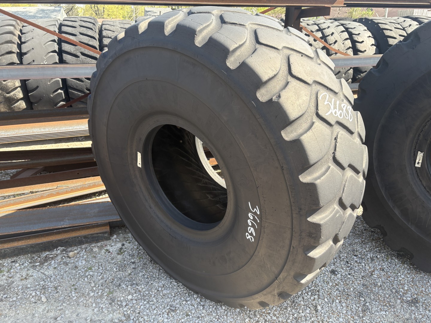 <font color='#da2127' font size ='2'><b>26.5R25 Michelin OTR Tire E-3 L-3 XHA 1-Star </font></b><br><font size ='1' color='grey'>CONDITION: </font><font size ='2'>Used<br><font size ='1' color='grey'>TREAD DEPTH:</font><font size ='2'> 16/32nds<br><font size ='1' color='grey'>DETAILS:</font><font size ='2'> Clean<br><font size ='1' color='grey'>REF #:</font><font size ='2'> G36688<br><font size ='1' color='grey'>LOCATION:</font><font size ='2'> St. Louis, MO