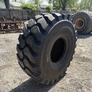 <font color='#da2127' font size ='2'><b>23.5R25 Yokohama OTR Tire L-5 RL51 1-Star </font></b><br><font size ='1' color='grey'>CONDITION: </font><font size ='2'>New<br><font size ='1' color='grey'>TREAD DEPTH:</font><font size ='2'>  100/32nds<br><font size ='1' color='grey'>DETAILS:</font><font size ='2'> Unused<br><font size ='1' color='grey'>REF #:</font><font size ='2'> G36803<br><font size ='1' color='grey'>LOCATION:</font><font size ='2'> St. Louis, MO