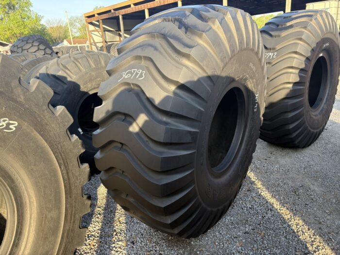 <font color='#da2127' font size ='2'><b>29.5R29 Goodyear OTR Tire E-2 L-2 G-2 RL2F 2-Star </font></b><br><font size ='1' color='grey'>CONDITION: </font><font size ='2'>Used-Low-Hour<br><font size ='1' color='grey'>TREAD DEPTH:</font><font size ='2'>  43/32nds<br><font size ='1' color='grey'>DETAILS:</font><font size ='2'> Clean, Nice Tire<br><font size ='1' color='grey'>REF #:</font><font size ='2'> G36793<br><font size ='1' color='grey'>LOCATION:</font><font size ='2'> St. Louis, MO