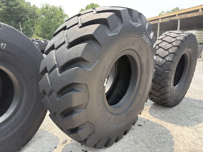 <font color='#da2127' font size ='2'><b>33.25X35 Firestone OTR Tire E-3 L-3 SRG Super Rock Grip 38-Ply </font></b><br><font size ='1' color='grey'>CONDITION: </font><font size ='2'>Used<br><font size ='1' color='grey'>TREAD DEPTH:</font><font size ='2'>  54/32nds<br><font size ='1' color='grey'>DETAILS:</font><font size ='2'> Clean<br><font size ='1' color='grey'>REF #:</font><font size ='2'> G36887<br><font size ='1' color='grey'>LOCATION:</font><font size ='2'> St. Louis, MO