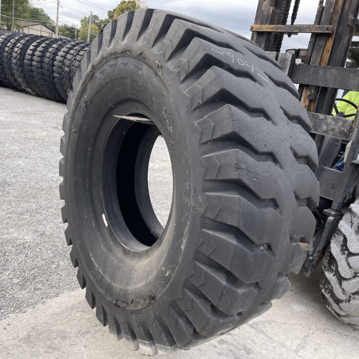 <font color='#da2127' font size ='2'><b>24.00X35 Goodyear OTR Tire E-4 HRL4B 42-Ply </font></b><br><font size ='1' color='grey'>CONDITION: </font><font size ='2'>Retread-Used<br><font size ='1' color='grey'>TREAD DEPTH:</font><font size ='2'>  44/32nds<br><font size ='1' color='grey'>DETAILS:</font><font size ='2'> Clean<br><font size ='1' color='grey'>REF #:</font><font size ='2'> P29042<br><font size ='1' color='grey'>LOCATION:</font><font size ='2'> Nora, VA