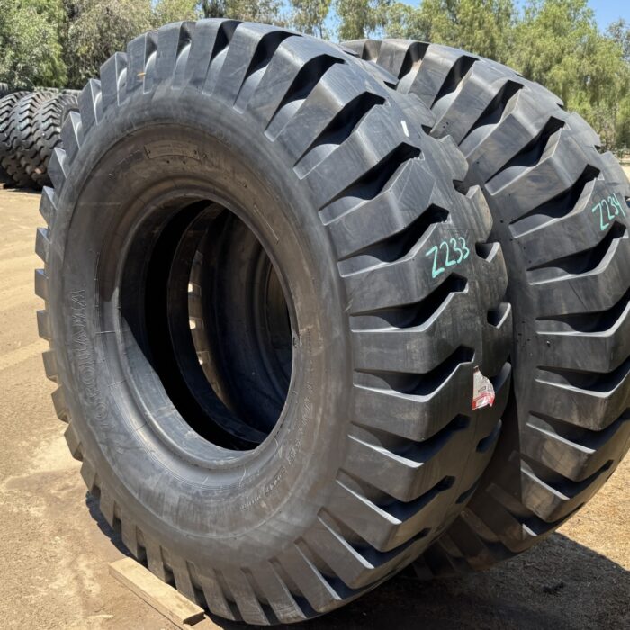 <font color='#da2127' font size ='2'><b>18.00X33 Yokohama OTR Tire E-4 IND-4 Y523 40-Ply </font></b><br><font size ='1' color='grey'>CONDITION: </font><font size ='2'>New<br><font size ='1' color='grey'>TREAD DEPTH:</font><font size ='2'>  71/32nds<br><font size ='1' color='grey'>DETAILS:</font><font size ='2'> Unused<br><font size ='1' color='grey'>REF #:</font><font size ='2'> Z233<br><font size ='1' color='grey'>LOCATION:</font><font size ='2'> San Jacinto, CA