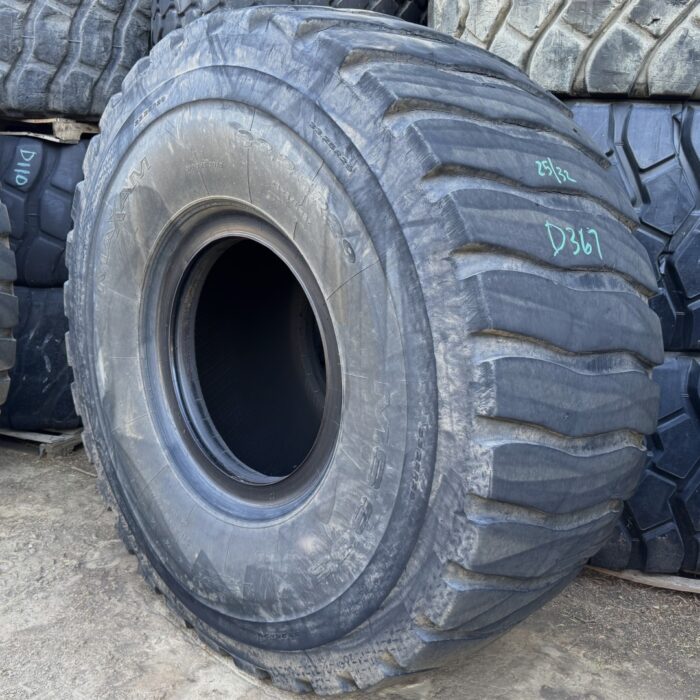 <font color='#da2127' font size ='2'><b>33.25R29 Maxam OTR Tire E-3 MS303 2-Star </font></b><br><font size ='1' color='grey'>CONDITION: </font><font size ='2'>Used<br><font size ='1' color='grey'>TREAD DEPTH:</font><font size ='2'>  25/32nds<br><font size ='1' color='grey'>DETAILS:</font><font size ='2'> Clean, Lug Flex Cracks<br><font size ='1' color='grey'>REF #:</font><font size ='2'> D367<br><font size ='1' color='grey'>LOCATION:</font><font size ='2'> San Jacinto, CA