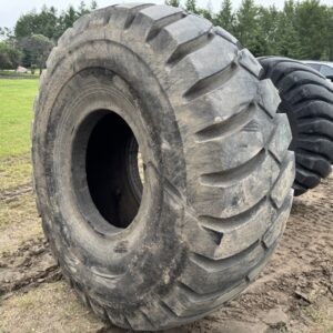 <font color='#da2127' font size ='2'><b>29.5X29 Dunlop OTR Tire E-3 L-3 PG6S 28-Ply </font></b><br><font size ='1' color='grey'>CONDITION: </font><font size ='2'>Used<br><font size ='1' color='grey'>TREAD DEPTH:</font><font size ='2'>  36/32nds<br><font size ='1' color='grey'>DETAILS:</font><font size ='2'> Clean<br><font size ='1' color='grey'>REF #:</font><font size ='2'> SK109<br><font size ='1' color='grey'>LOCATION:</font><font size ='2'> Saskatoon, SK