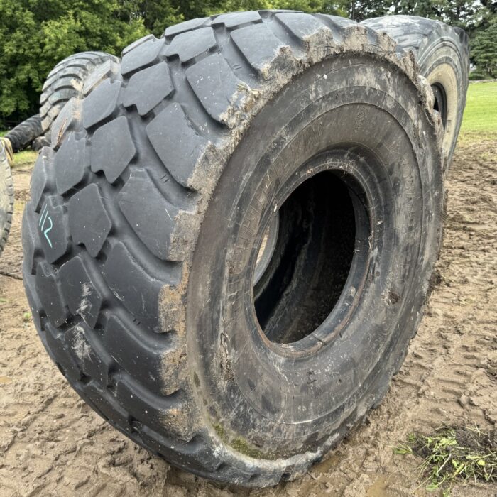 <font color='#da2127' font size ='2'><b>705/70R25 Michelin OTR Tire L-3 XLD70-1 1-Star </font></b><br><font size ='1' color='grey'>CONDITION: </font><font size ='2'>Used<br><font size ='1' color='grey'>TREAD DEPTH:</font><font size ='2'>  32/32nds<br><font size ='1' color='grey'>DETAILS:</font><font size ='2'> 1-Sidewall Section Needed<br><font size ='1' color='grey'>REF #:</font><font size ='2'> SK112<br><font size ='1' color='grey'>LOCATION:</font><font size ='2'> Saskatoon, SK