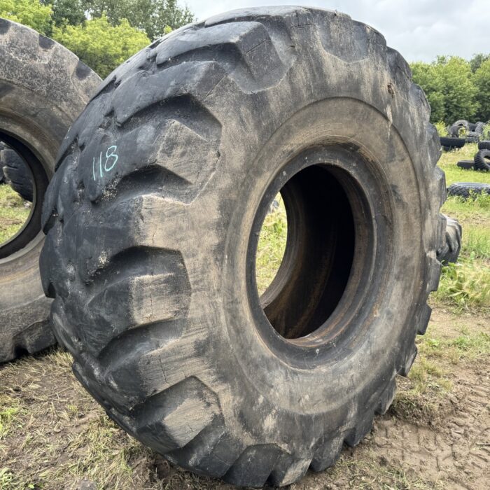<font color='#da2127' font size ='2'><b>33.5X33 Firestone OTR Tire E-3 L-3 SRG Super Rock Grip 32-Ply </font></b><br><font size ='1' color='grey'>CONDITION: </font><font size ='2'>Used<br><font size ='1' color='grey'>TREAD DEPTH:</font><font size ='2'> <br><font size ='1' color='grey'>DETAILS:</font><font size ='2'> Clean, Old, Weathered on One Sidewall<br><font size ='1' color='grey'>REF #:</font><font size ='2'> SK118<br><font size ='1' color='grey'>LOCATION:</font><font size ='2'> Saskatoon, SK