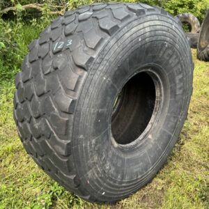 <font color='#da2127' font size ='2'><b>24R21 Michelin OTR Tire M-3 Off-Road XZL Military  16-Ply </font></b><br><font size ='1' color='grey'>CONDITION: </font><font size ='2'>Used<br><font size ='1' color='grey'>TREAD DEPTH:</font><font size ='2'>  19/32nds<br><font size ='1' color='grey'>DETAILS:</font><font size ='2'> Clean, Uneven Wear<br><font size ='1' color='grey'>REF #:</font><font size ='2'> SK123<br><font size ='1' color='grey'>LOCATION:</font><font size ='2'> Saskatoon, SK