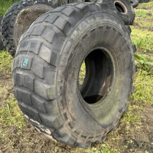 <font color='#da2127' font size ='2'><b>24R21 Michelin OTR Tire E-3 L-3 G-3 XR 16-Ply </font></b><br><font size ='1' color='grey'>CONDITION: </font><font size ='2'>Used<br><font size ='1' color='grey'>TREAD DEPTH:</font><font size ='2'>  15/32nds<br><font size ='1' color='grey'>DETAILS:</font><font size ='2'> Aged, Weather Cracks<br><font size ='1' color='grey'>REF #:</font><font size ='2'> SK124<br><font size ='1' color='grey'>LOCATION:</font><font size ='2'> Saskatoon, SK
