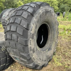 <font color='#da2127' font size ='2'><b>24R21 Michelin OTR Tire E-3 L-3 G-3 XR 16-Ply </font></b><br><font size ='1' color='grey'>CONDITION: </font><font size ='2'>Used<br><font size ='1' color='grey'>TREAD DEPTH:</font><font size ='2'>  20/32nds<br><font size ='1' color='grey'>DETAILS:</font><font size ='2'> Aged, Weather Cracks<br><font size ='1' color='grey'>REF #:</font><font size ='2'> SK125<br><font size ='1' color='grey'>LOCATION:</font><font size ='2'> Saskatoon, SK