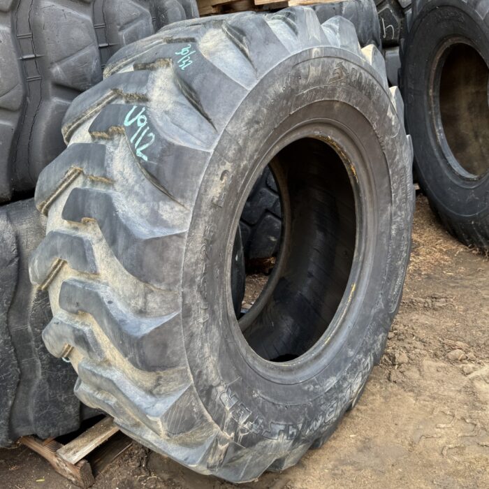 <font color='#da2127' font size ='2'><b>17.5X25 Camso OTR Tire G-2 L-2 Loadmaster L2 12-Ply </font></b><br><font size ='1' color='grey'>CONDITION: </font><font size ='2'>Used<br><font size ='1' color='grey'>TREAD DEPTH:</font><font size ='2'>  30/32nds<br><font size ='1' color='grey'>DETAILS:</font><font size ='2'> Clean, 1-Tread Patch<br><font size ='1' color='grey'>REF #:</font><font size ='2'> U912<br><font size ='1' color='grey'>LOCATION:</font><font size ='2'> San Jacinto, CA