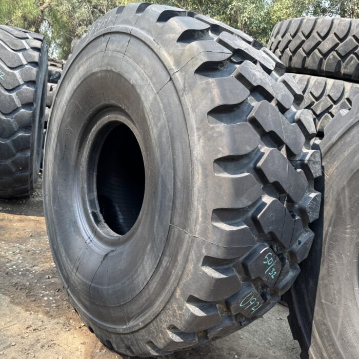 <font color='#da2127' font size ='2'><b>29.5R25 Bridgestone OTR Tire E-3 L-3 XHA 2-Star </font></b><br><font size ='1' color='grey'>CONDITION: </font><font size ='2'>Retread-New<br><font size ='1' color='grey'>TREAD DEPTH:</font><font size ='2'>  50/32nds<br><font size ='1' color='grey'>DETAILS:</font><font size ='2'> Clean<br><font size ='1' color='grey'>REF #:</font><font size ='2'> U921<br><font size ='1' color='grey'>LOCATION:</font><font size ='2'> San Jacinto, CA