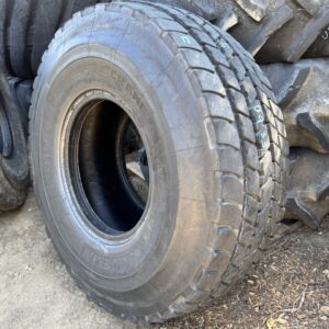 <font color='#da2127' font size ='2'><b>525/80R25 Michelin OTR Tire E-2 Crane X-Crane 176F </font></b><br><font size ='1' color='grey'>CONDITION: </font><font size ='2'>Used<br><font size ='1' color='grey'>TREAD DEPTH:</font><font size ='2'>  21/32nds<br><font size ='1' color='grey'>DETAILS:</font><font size ='2'> Clean, Shoulder Wear on One Side (20.5R25)<br><font size ='1' color='grey'>REF #:</font><font size ='2'> U933<br><font size ='1' color='grey'>LOCATION:</font><font size ='2'> San Jacinto, CA