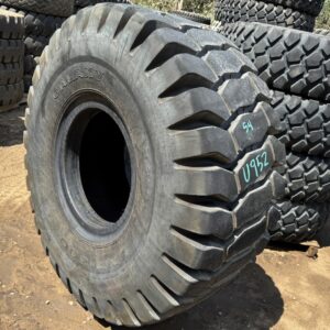 <font color='#da2127' font size ='2'><b>26.5X25 Galaxy OTR Tire E-3 L-3 EXR300 28-Ply </font></b><br><font size ='1' color='grey'>CONDITION: </font><font size ='2'>Used-Low-Hour<br><font size ='1' color='grey'>TREAD DEPTH:</font><font size ='2'>  54/32nds<br><font size ='1' color='grey'>DETAILS:</font><font size ='2'> Clean, 1-Nail Patch<br><font size ='1' color='grey'>REF #:</font><font size ='2'> U952<br><font size ='1' color='grey'>LOCATION:</font><font size ='2'> San Jacinto, CA