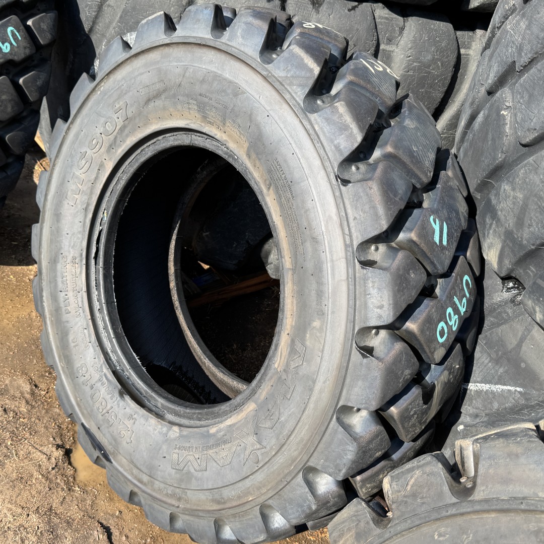 <font color='#da2127' font size ='2'><b>12.5/80X18 Maxam OTR Tire L-5 MS907 16-Ply </font></b><br><font size ='1' color='grey'>CONDITION: </font><font size ='2'>Used<br><font size ='1' color='grey'>TREAD DEPTH:</font><font size ='2'> 41/32nds<br><font size ='1' color='grey'>DETAILS:</font><font size ='2'> Clean, 340/80X18 340/80-18<br><font size ='1' color='grey'>REF #:</font><font size ='2'> U980<br><font size ='1' color='grey'>LOCATION:</font><font size ='2'> San Jacinto, CA