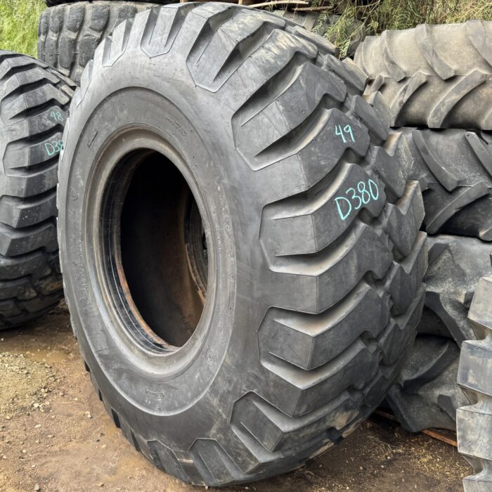 <font color='#da2127' font size ='2'><b>29.5X35 Firestone OTR Tire E-3 L-3 SRG Super Rock Grip 34-Ply </font></b><br><font size ='1' color='grey'>CONDITION: </font><font size ='2'>Used-Low-Hour<br><font size ='1' color='grey'>TREAD DEPTH:</font><font size ='2'>  49/32nds<br><font size ='1' color='grey'>DETAILS:</font><font size ='2'> Clean<br><font size ='1' color='grey'>REF #:</font><font size ='2'> D380<br><font size ='1' color='grey'>LOCATION:</font><font size ='2'> San Jacinto, CA