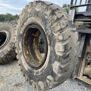 <font color='#da2127' font size ='2'><b>18.00X33 Firestone OTR Tire E-4 SRG DT Super Rock Grip Deep Tread 32-Ply </font></b><br><font size ='1' color='grey'>CONDITION: </font><font size ='2'>Used<br><font size ='1' color='grey'>TREAD DEPTH:</font><font size ='2'>  34/32nds<br><font size ='1' color='grey'>DETAILS:</font><font size ='2'> Clean, Uneven Wear, On Rim<br><font size ='1' color='grey'>REF #:</font><font size ='2'> Z275<br><font size ='1' color='grey'>LOCATION:</font><font size ='2'> Ashville, AL