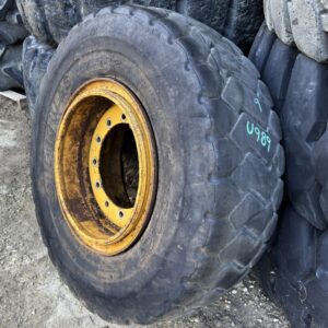 <font color='#da2127' font size ='2'><b>17.5X25 Hercules OTR Tire E-3 L-3 HDR325 HDR 325 2-Star </font></b><br><font size ='1' color='grey'>CONDITION: </font><font size ='2'>Used<br><font size ='1' color='grey'>TREAD DEPTH:</font><font size ='2'>  9/32nds<br><font size ='1' color='grey'>DETAILS:</font><font size ='2'> Clean, Aged, On John Deere Rim GKN AT315355 25X14.00<br><font size ='1' color='grey'>REF #:</font><font size ='2'> U989<br><font size ='1' color='grey'>LOCATION:</font><font size ='2'> San Jacinto, CA
