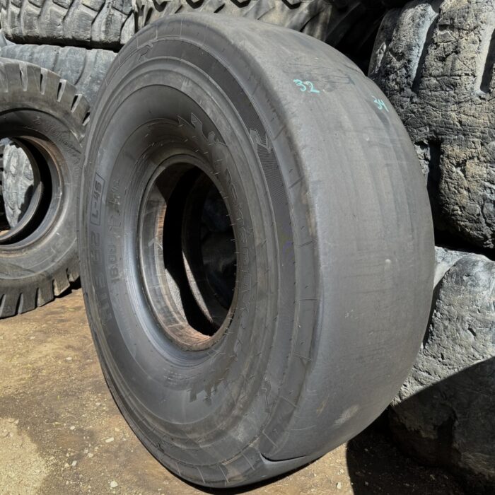 <font color='#da2127' font size ='2'><b>18.00X25 Nokian OTR Tire L-4S L-5S HTS G2 L4S 40-Ply </font></b><br><font size ='1' color='grey'>CONDITION: </font><font size ='2'>Used<br><font size ='1' color='grey'>TREAD DEPTH:</font><font size ='2'>  33/32nds<br><font size ='1' color='grey'>DETAILS:</font><font size ='2'> Clean, Minor Tread Cuts, 2023<br><font size ='1' color='grey'>REF #:</font><font size ='2'> W025<br><font size ='1' color='grey'>LOCATION:</font><font size ='2'> San Jacinto, CA