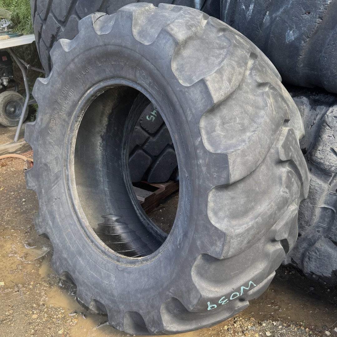 <font color='#da2127' font size ='2'><b>17.5L24 Firestone OTR Tire R-4 All Traction Utility ATU 8-Ply </font></b><br><font size ='1' color='grey'>CONDITION: </font><font size ='2'>Used<br><font size ='1' color='grey'>TREAD DEPTH:</font><font size ='2'>  24/32nds<br><font size ='1' color='grey'>DETAILS:</font><font size ='2'> Clean<br><font size ='1' color='grey'>REF #:</font><font size ='2'> W039<br><font size ='1' color='grey'>LOCATION:</font><font size ='2'> San Jacinto, CA