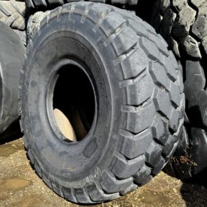 <font color='#da2127' font size ='2'><b>23.5R25 Bridgestone OTR Tire L-3 G-3 VJT 2-Star </font></b><br><font size ='1' color='grey'>CONDITION: </font><font size ='2'>Used<br><font size ='1' color='grey'>TREAD DEPTH:</font><font size ='2'>  38/32nds<br><font size ='1' color='grey'>DETAILS:</font><font size ='2'> 1-Sidewall Section, 1-Tread Patch, Aged<br><font size ='1' color='grey'>REF #:</font><font size ='2'> W071<br><font size ='1' color='grey'>LOCATION:</font><font size ='2'> San Jacinto, CA