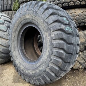 <font color='#da2127' font size ='2'><b>33.25X35 Goodyear OTR Tire E-3 L-3 SHRL8 Super Hard Rock Lug 8 32-Ply </font></b><br><font size ='1' color='grey'>CONDITION: </font><font size ='2'>Used<br><font size ='1' color='grey'>TREAD DEPTH:</font><font size ='2'>  30/32nds<br><font size ='1' color='grey'>DETAILS:</font><font size ='2'> Clean, One Worn Sidewall, Minor Shoulder Cracks<br><font size ='1' color='grey'>REF #:</font><font size ='2'> Z310<br><font size ='1' color='grey'>LOCATION:</font><font size ='2'> San Jacinto, CA