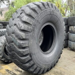 <font color='#da2127' font size ='2'><b>40.5/75R39 Bridgestone OTR Tire E-4 VRLS 2-Star </font></b><br><font size ='1' color='grey'>CONDITION: </font><font size ='2'>Used<br><font size ='1' color='grey'>TREAD DEPTH:</font><font size ='2'>  31/32nds<br><font size ='1' color='grey'>DETAILS:</font><font size ='2'> Clean, Weathered Tread, Sidewall Spots<br><font size ='1' color='grey'>REF #:</font><font size ='2'> D402<br><font size ='1' color='grey'>LOCATION:</font><font size ='2'> San Jacinto, CA