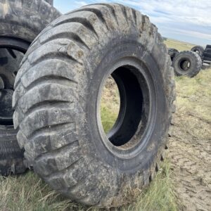 <font color='#da2127' font size ='2'><b>29.5X35 Titan OTR Tire E-3 L-3 NDLCM 34-Ply </font></b><br><font size ='1' color='grey'>CONDITION: </font><font size ='2'>Used<br><font size ='1' color='grey'>TREAD DEPTH:</font><font size ='2'>  32/32nds<br><font size ='1' color='grey'>DETAILS:</font><font size ='2'> Clean, Mildly Weathered Tread<br><font size ='1' color='grey'>REF #:</font><font size ='2'> MB015<br><font size ='1' color='grey'>LOCATION:</font><font size ='2'> Billings, MT
