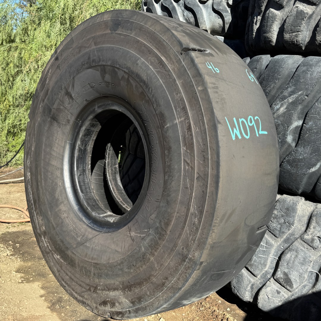 <font color='#da2127' font size ='2'><b>21.00X25 Yokohama OTR Tire L-4S IND-4 L-5S C-1 Y69 40-Ply </font></b><br><font size ='1' color='grey'>CONDITION: </font><font size ='2'>Used<br><font size ='1' color='grey'>TREAD DEPTH:</font><font size ='2'> 55/32nds<br><font size ='1' color='grey'>DETAILS:</font><font size ='2'> Clean, Minor Tread Cuts<br><font size ='1' color='grey'>REF #:</font><font size ='2'> W092<br><font size ='1' color='grey'>LOCATION:</font><font size ='2'> San Jacinto, CA