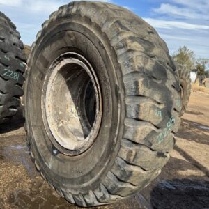 <font color='#da2127' font size ='2'><b>24.00R35 Bridgestone OTR Tire E-4 VRLS 2-Star </font></b><br><font size ='1' color='grey'>CONDITION: </font><font size ='2'>Used<br><font size ='1' color='grey'>TREAD DEPTH:</font><font size ='2'>  26/32nds<br><font size ='1' color='grey'>DETAILS:</font><font size ='2'> Clean, On Rim, Rough Tread, Burn Marks<br><font size ='1' color='grey'>REF #:</font><font size ='2'> Z283<br><font size ='1' color='grey'>LOCATION:</font><font size ='2'> Amarillo, TX