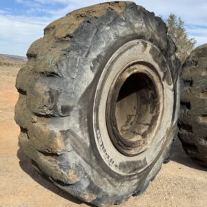 <font color='#da2127' font size ='2'><b>29.5X29 Firestone OTR Tire L-4 SRG DT LD Super Rock Grip Deep Tread 40-Ply </font></b><br><font size ='1' color='grey'>CONDITION: </font><font size ='2'>Retread-Used<br><font size ='1' color='grey'>TREAD DEPTH:</font><font size ='2'>  50/32nds<br><font size ='1' color='grey'>DETAILS:</font><font size ='2'> Clean, Rough Tread, Rock Cuts, On Rim<br><font size ='1' color='grey'>REF #:</font><font size ='2'> Z342<br><font size ='1' color='grey'>LOCATION:</font><font size ='2'> Amarillo, TX