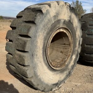 <font color='#da2127' font size ='2'><b>29.5X29 Firestone OTR Tire L-5 SDT LD Super Deep Tread  28-Ply </font></b><br><font size ='1' color='grey'>CONDITION: </font><font size ='2'>Retread-Used<br><font size ='1' color='grey'>TREAD DEPTH:</font><font size ='2'>  64/32nds<br><font size ='1' color='grey'>DETAILS:</font><font size ='2'> Clean, Rock Cuts on One Side, Old, On Rim<br><font size ='1' color='grey'>REF #:</font><font size ='2'> Z345<br><font size ='1' color='grey'>LOCATION:</font><font size ='2'> Amarillo, TX